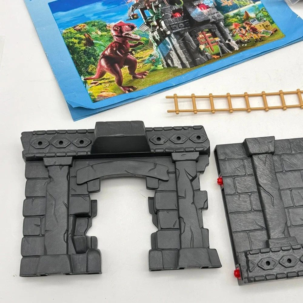 Playmobil 9429 Dino Rise Hidden Temple w/T-Rex Figures & Accessories INCOMPLETE